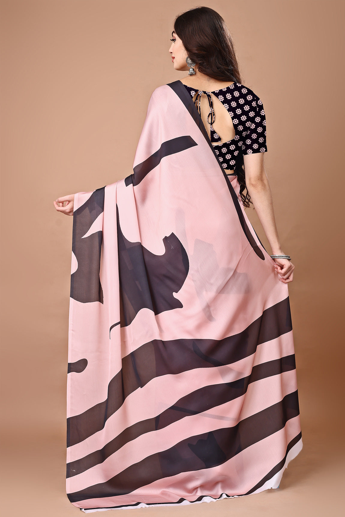 Molly Brown Stylish & Beautiful Satin Georgette Digitally Printed Party Wear Sarees with Blouse Piece